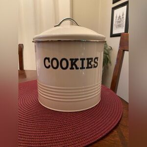 Home Basics Retro Tin Cookie Jar Ivory